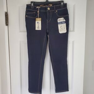 NWT, SEVEN 7, "Booty Shaper" Jeans - 4